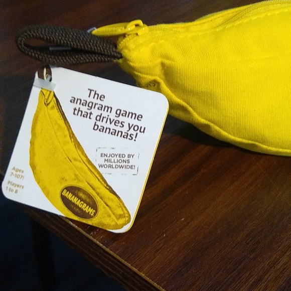 Bananagrams Crossword Family Fun Game Bananagram Word Play Banana 144 Letters - Picture 2 of 4